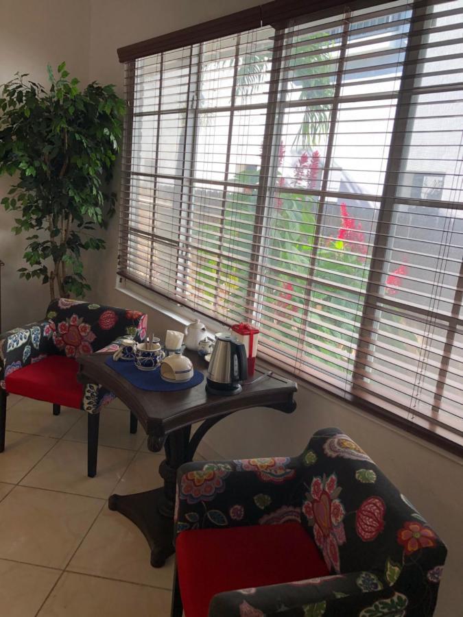 Cozy Room In The Heart Of Little Havana Miami Exterior foto